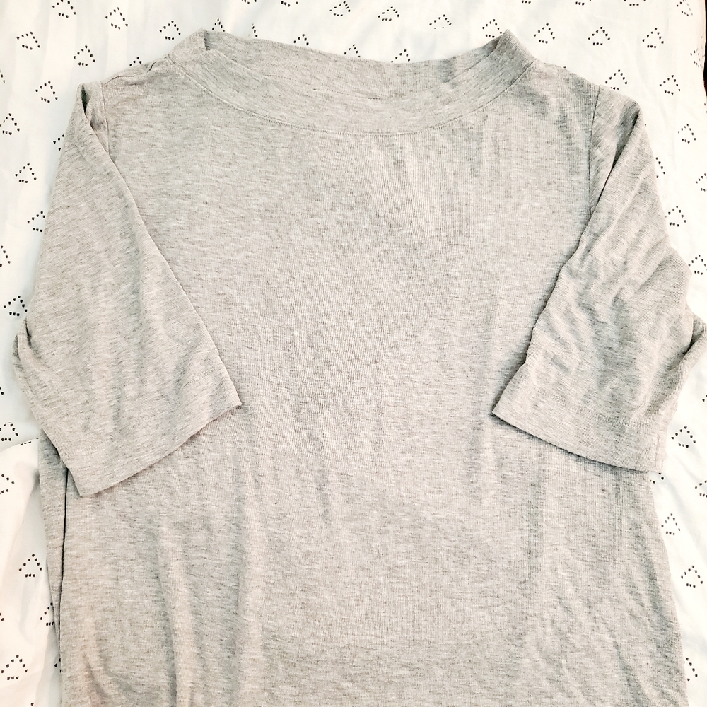 NWOT HALF SLEEVE SILKY JERSEYKNIT BOATNECK BLOUSE